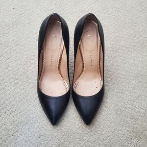 Charlotte Olympia pumps size 39 black leather 4.25" heel with dust bags/heel tip